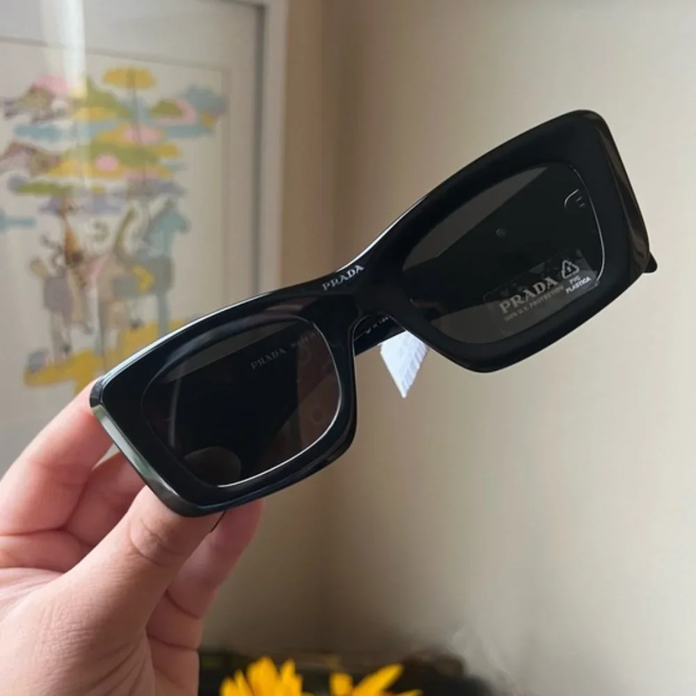 SALE 🌻PRADA cat eye spr13z sunglasses 🌸 - Picture 15 of 16